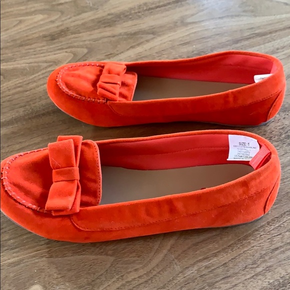 Orange Crazy 8 Flats size 5 - Picture 4 of 8